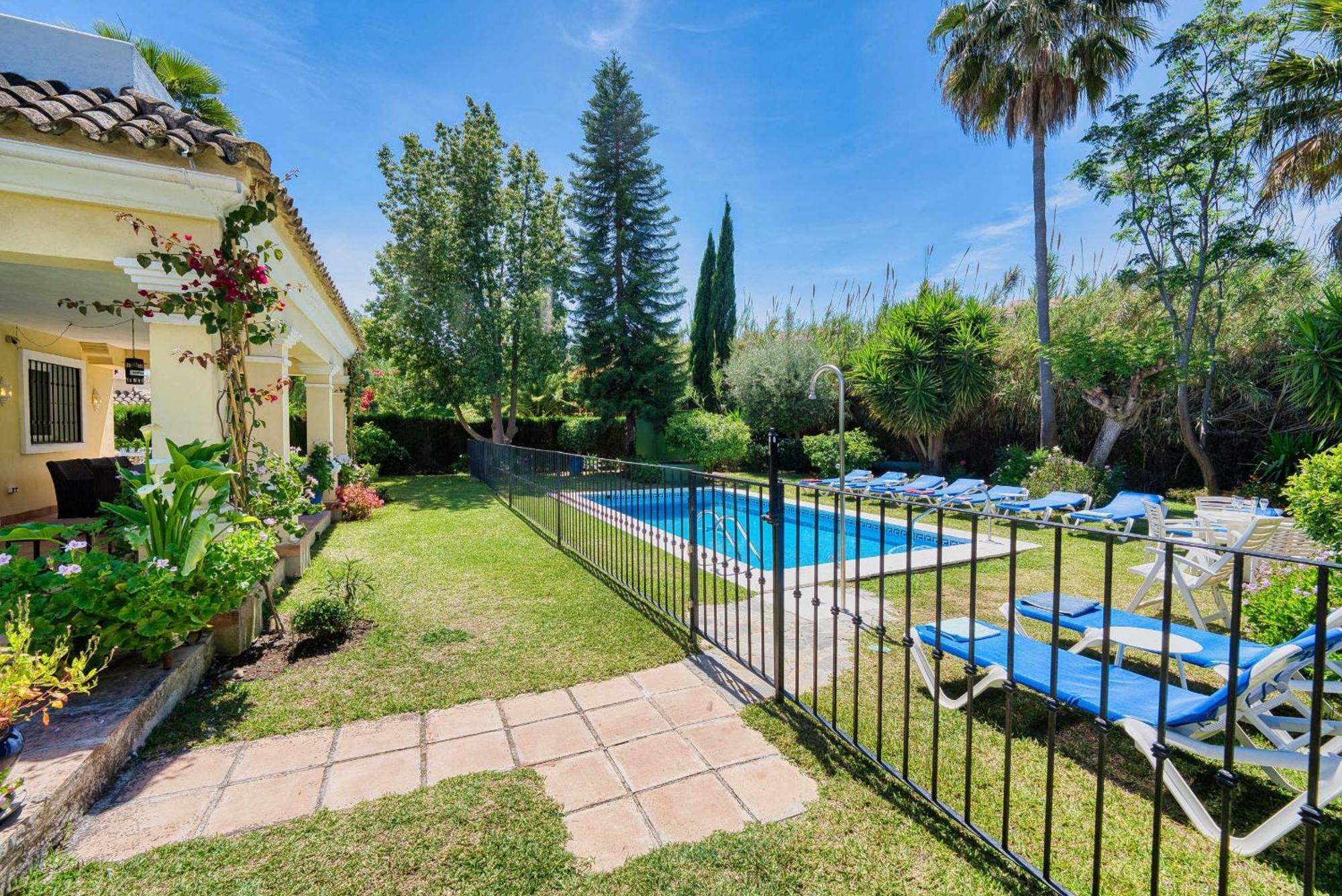 1106 Marbella Large Family Villa Estepona Exterior photo